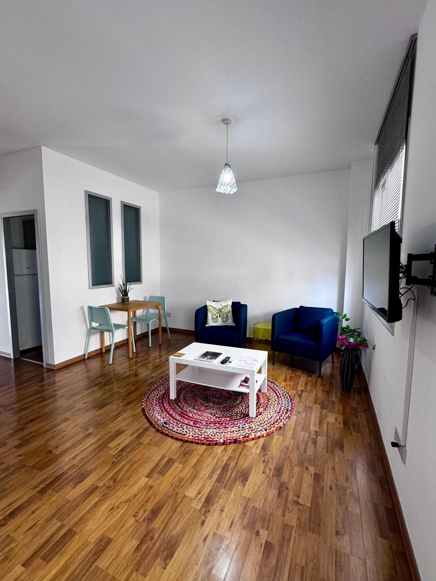 Lovely Studio Apartment In Pafos Exterior foto